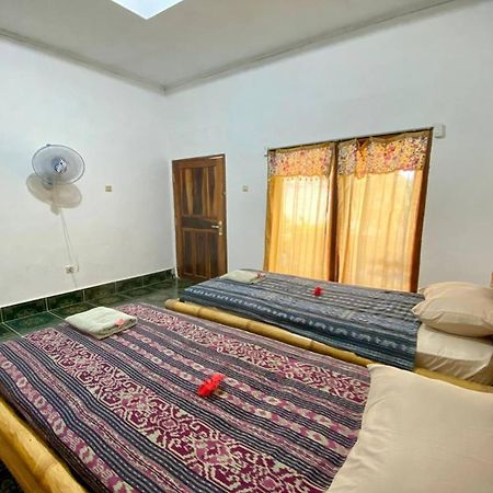Duyung Rooms&Resto Gerupuk Bumbang Exterior foto
