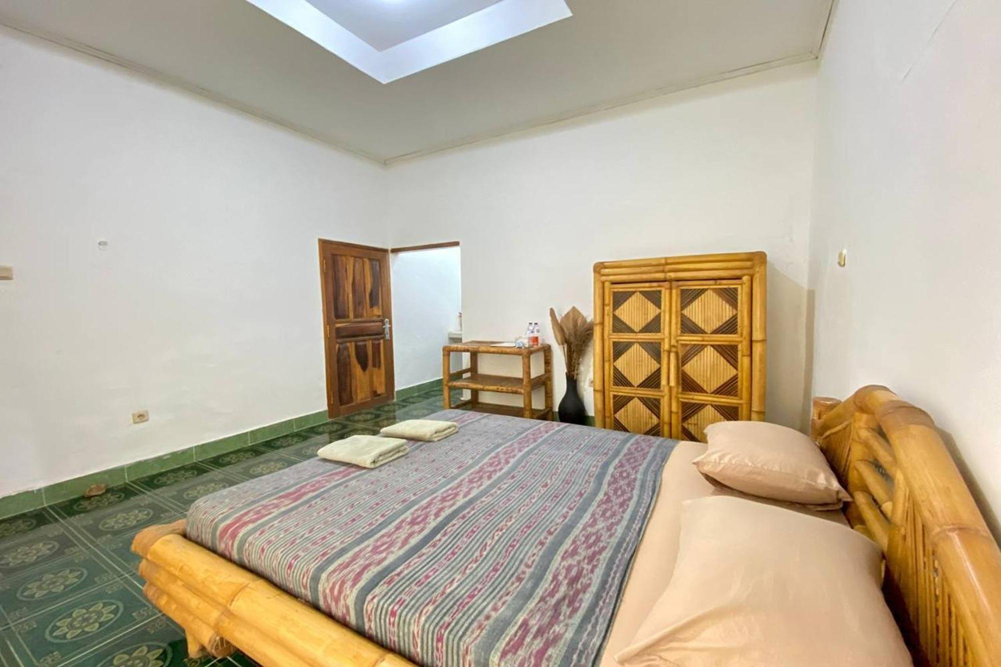 Duyung Rooms&Resto Gerupuk Bumbang Exterior foto