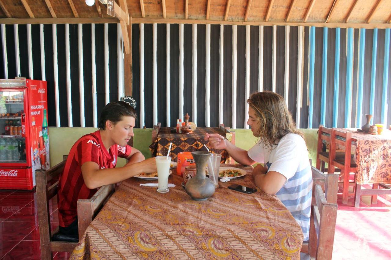 Duyung Rooms&Resto Gerupuk Bumbang Exterior foto
